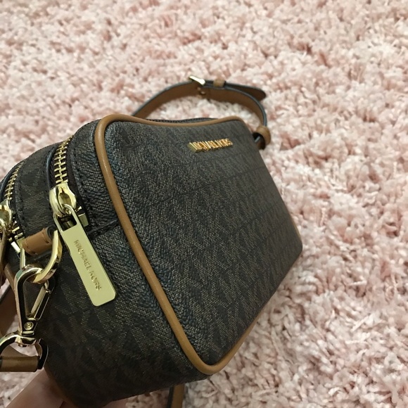 MICHAEL KORS CROSSBODY BAG - Picture 3 of 8